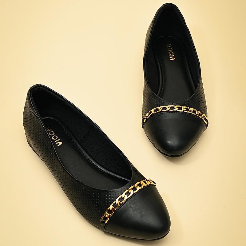 Rocia By Regal Black Women Buckled Ballerinas