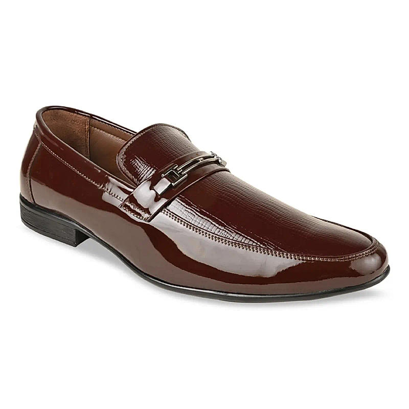 Regal Maroon Men Textured Patent Slip On Shoes