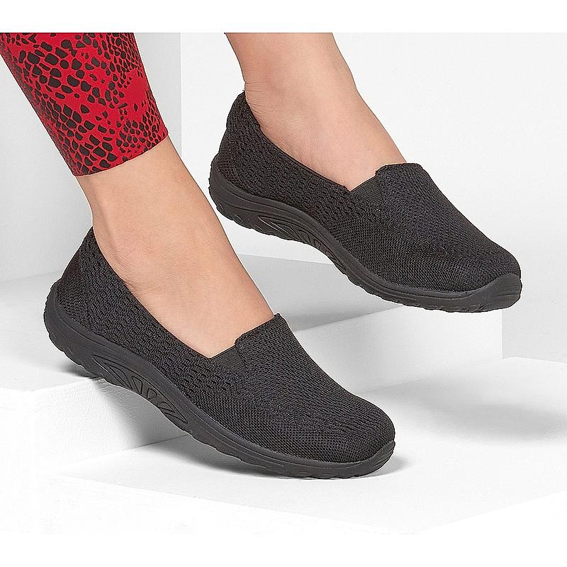 SKECHERS BLACK WOMEN REGGAE FEST - PILLOWS SLIP ON SNEAKERS