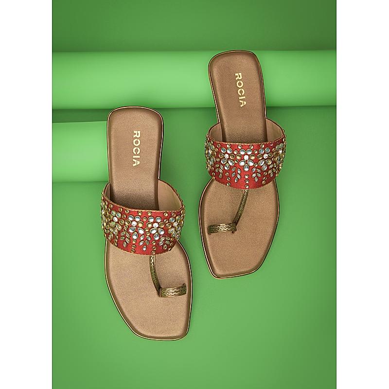 ROCIA Antique Gold Women Kundan Embroidered Ethnic Flats