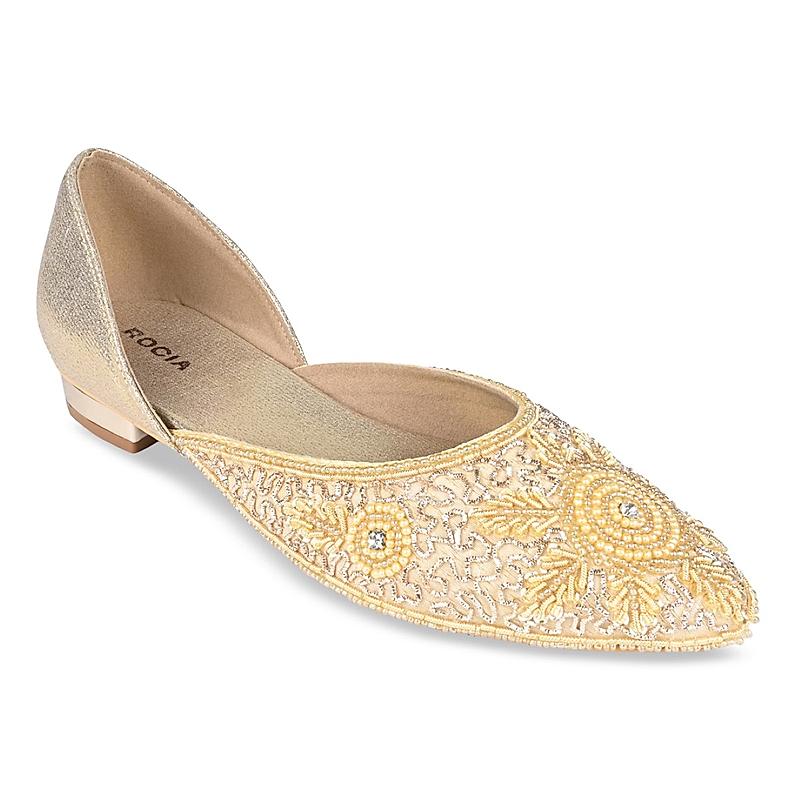 Rocia Gold Women Hand Embroidered Mojris