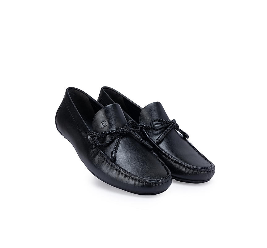 Black Leather Moccasins With Bow Detail