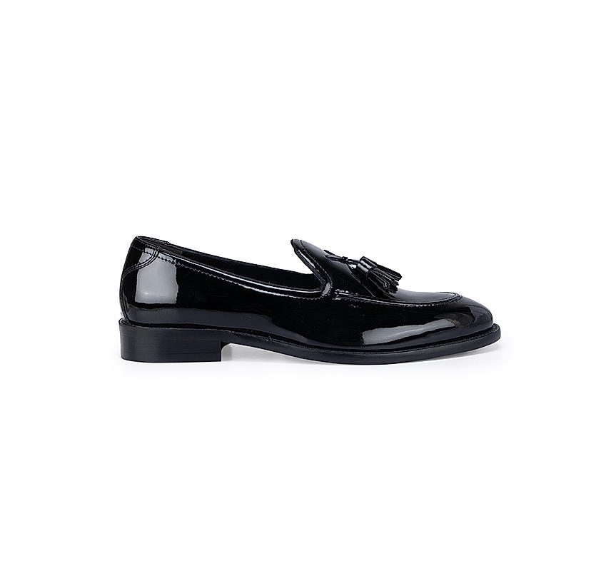 Black Patent Leather Loafers With Tassels