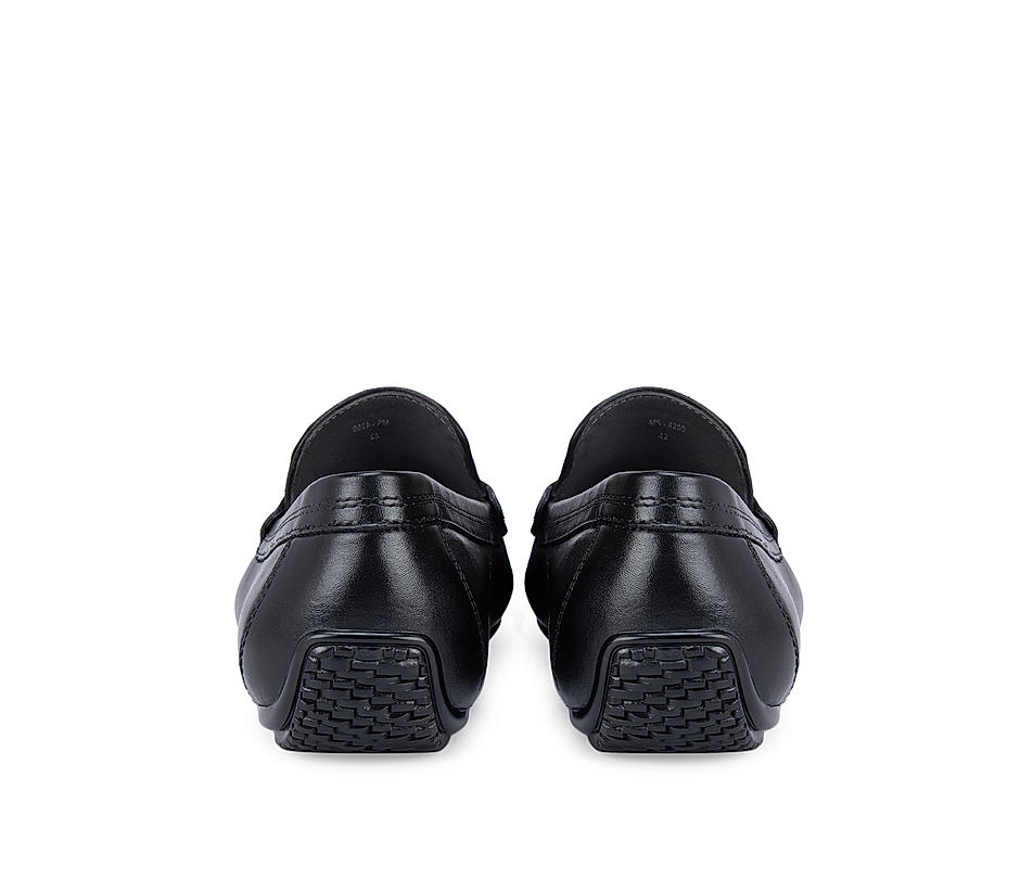 Black Moccasins With Metal Buckle
