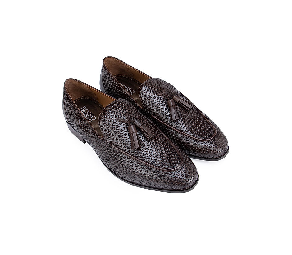 Coffee Textured Loafers With Tassels
