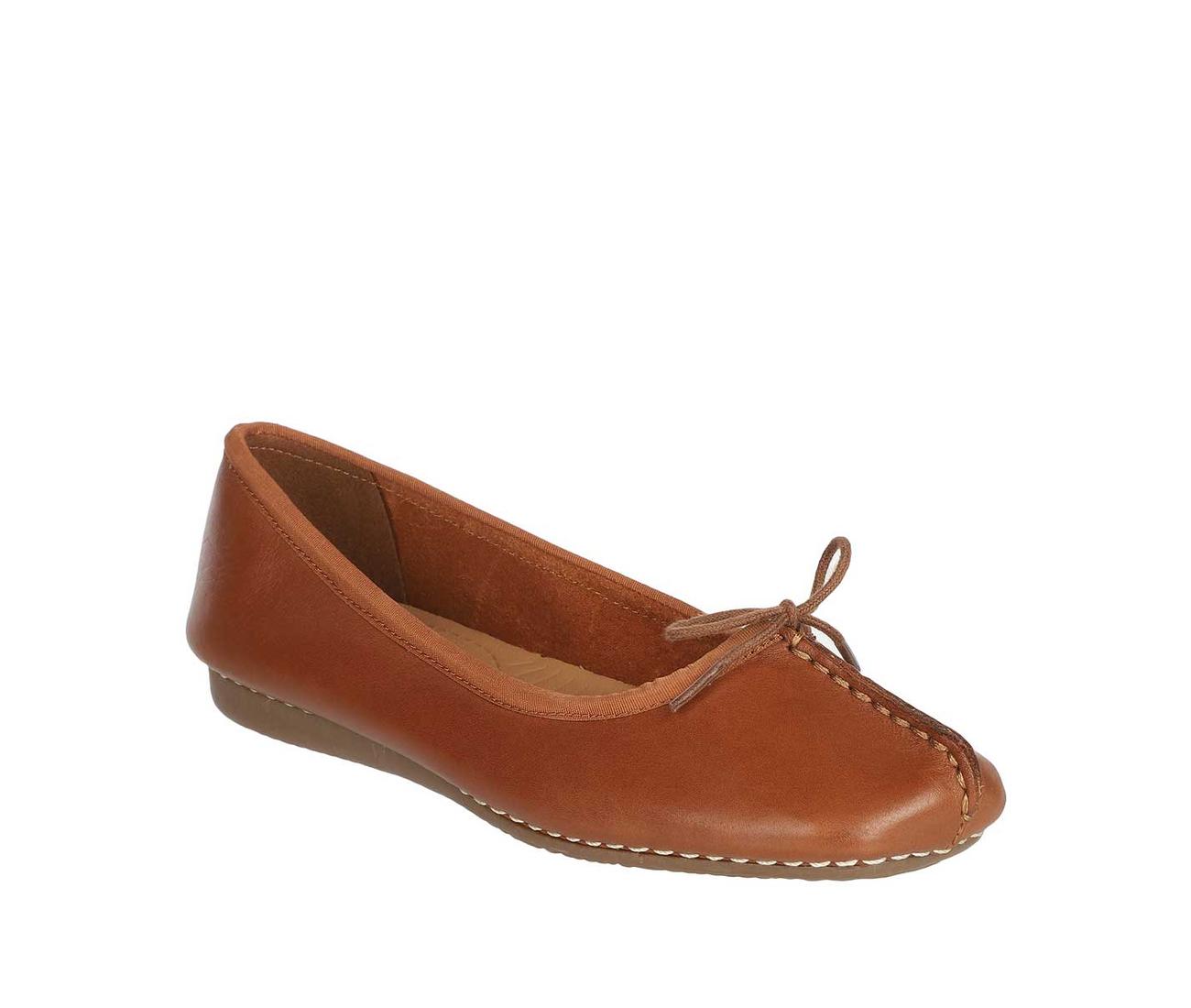 Clarks Womens Freckle Ice Ballet Flats 
