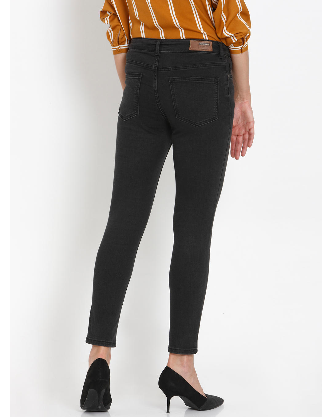 Buy Women Dark Grey Mid Rise Faded Skinny Fit Jeans Online