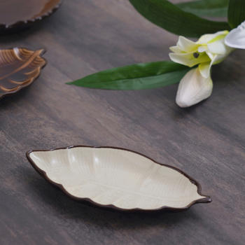 Pear Cream Leaf Platter