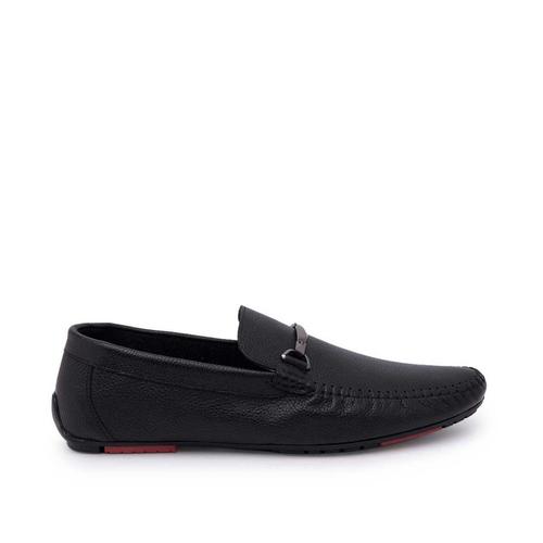 Regal Black Leather Formal Loafers With Metal Ornament